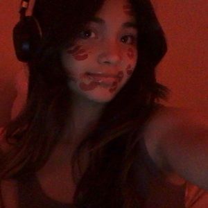 Meet your Posher, Kay